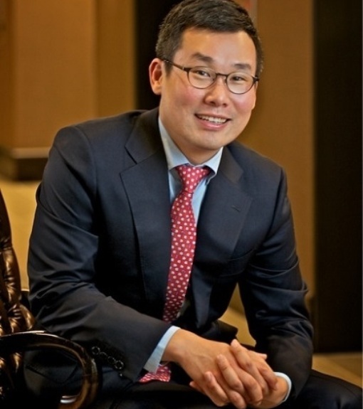 Professional headshot of Wan Kim, brand owner of Smoothie King