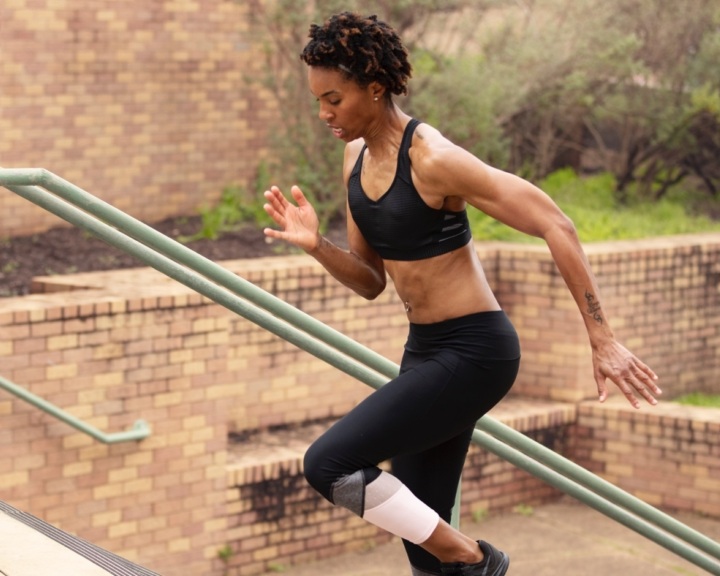 Sk-slim-blend-woman-running-stairs